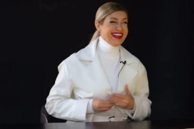 Popstar Mehtap'tan, pavyon sorusuna "bir sevişmedikleri kalıyordu" yanıtı