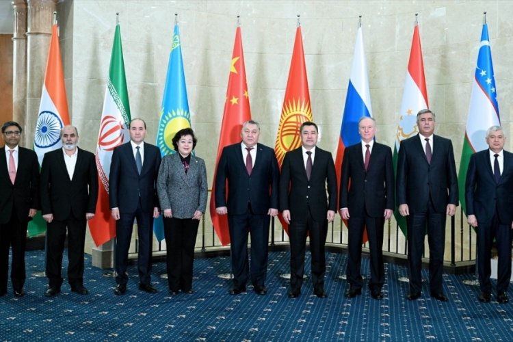 Afganistan'a yakın komşu &uuml;lke g&uuml;venlik konularından sorumlu temsilciler Bişkek'te toplandı