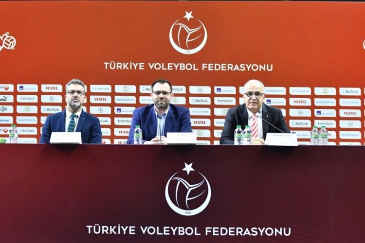 A Milli Erkek Voleybol Takımı'nda Cedric Enard d&ouml;nemi