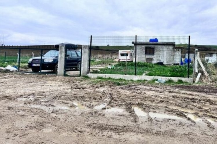 &Ccedil;anakkale'de iki arkadaş bağ evinde &ouml;l&uuml; bulundu