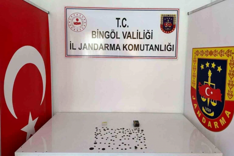 Bing&ouml;l'de Bizans d&ouml;nemine ait 110 adet sikke ele ge&ccedil;irildi