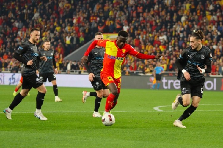 G&ouml;ztepe, Manisa FK ile berabere kaldı