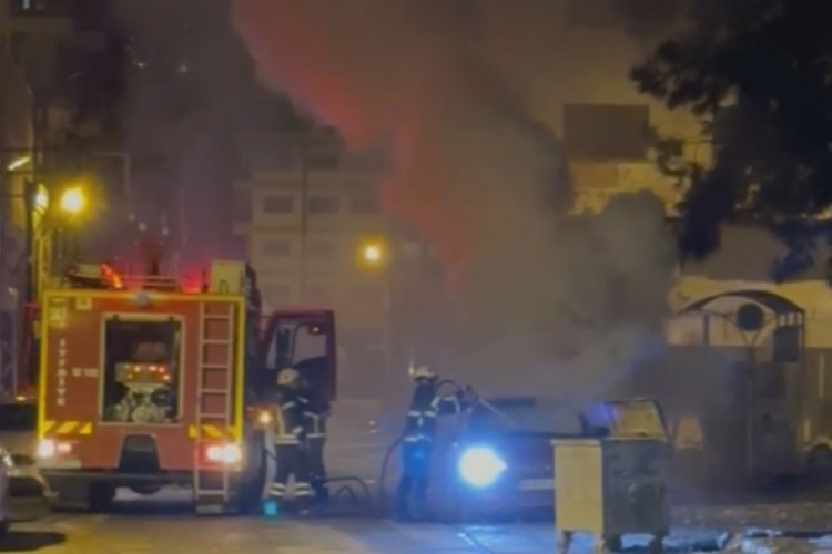 Hatay'da otomobil alevlere teslim oldu