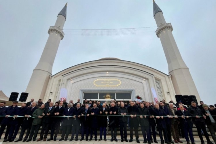 Kocaeli'nde İMES OSB Camisi ibadete a&ccedil;ıldı