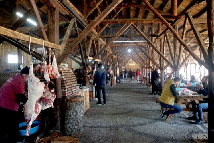 Bursa'daki Tahıl Hanı geleneksel lezzetlerin durağı oldu