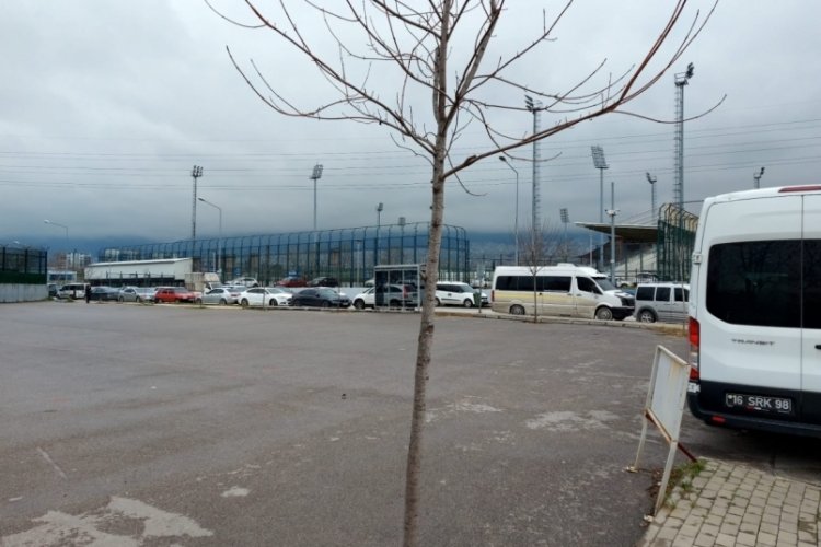 Bursa'da Eğitim Vadisi'nde g&uuml;venlik ve trafik sorunu