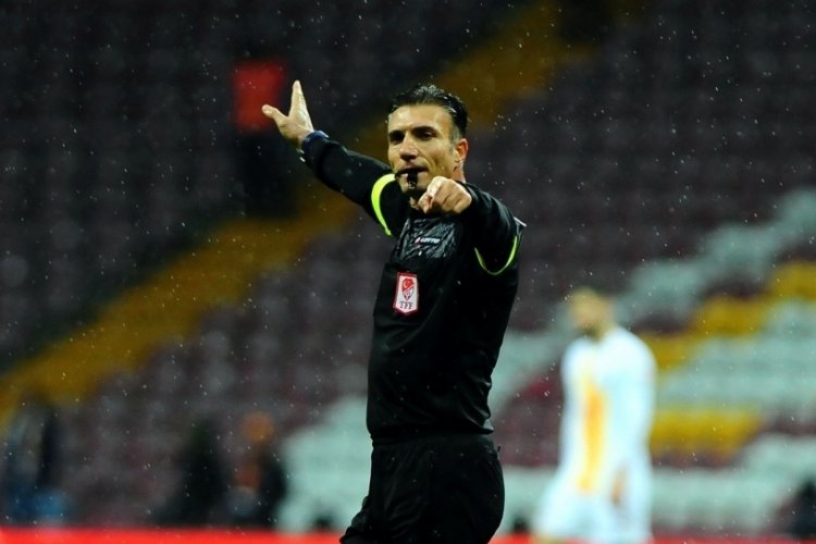 &Ccedil;aykur Rizespor - Fenerbah&ccedil;e ma&ccedil;ının VAR hakemi &Ouml;zg&uuml;r Yankaya