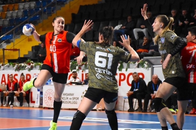 Konyaaltı Belediyespor, Aksaray Belediyespor'u mağlup etti