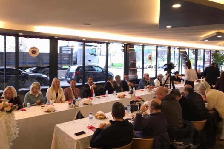 G&uuml;lşen A&ccedil;ıkkol, Soğukkuyu Mahallesi Muhtarlığı i&ccedil;in hizmet vaatlerini a&ccedil;ıkladı!