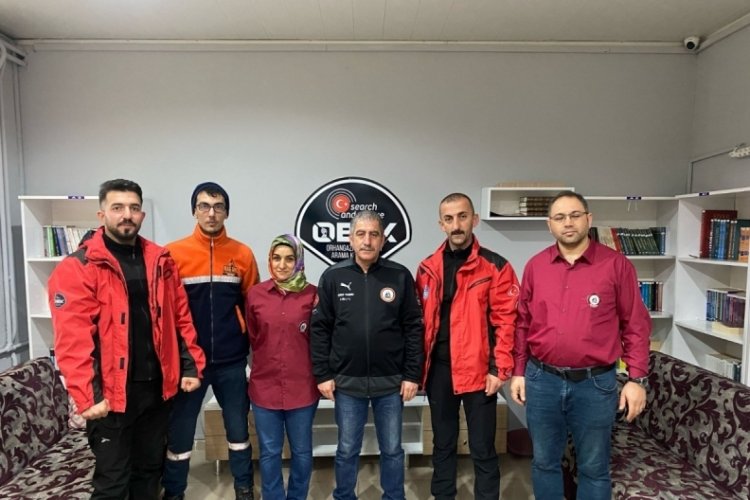 Bursa'da Orhangazi'nin iki arama kurtarma ekibinden birlik mesajı