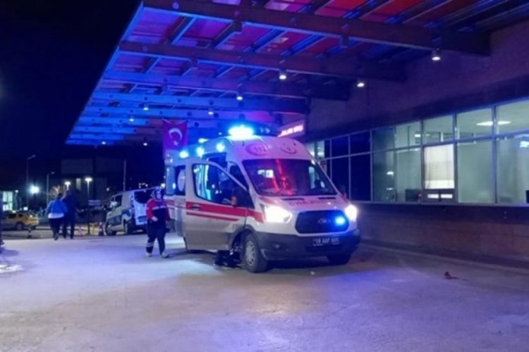 &Ccedil;orum'da doktorla tartışan alkoll&uuml; şahıs kendini bı&ccedil;akladı