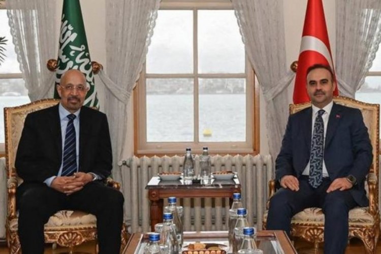Bakan Kacır, Suudi Arabistan Yatırım Bakanı ile g&ouml;r&uuml;şt&uuml;