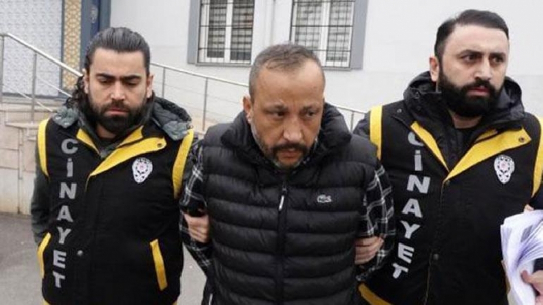 Bursa'da solisti &ouml;ld&uuml;ren platonik aşığa takdir indirimi!