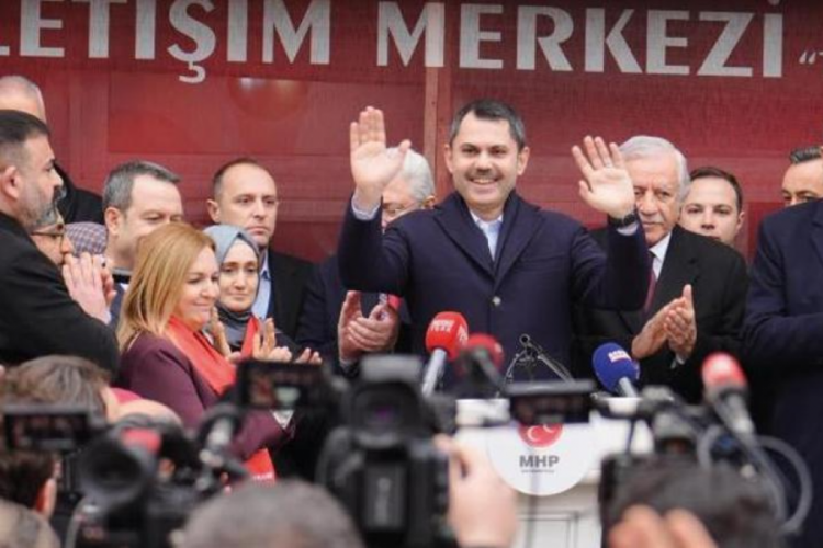 Murat Kurum: Biz sırtımızı Bayrampaşa'ya, milletimize yaslandık