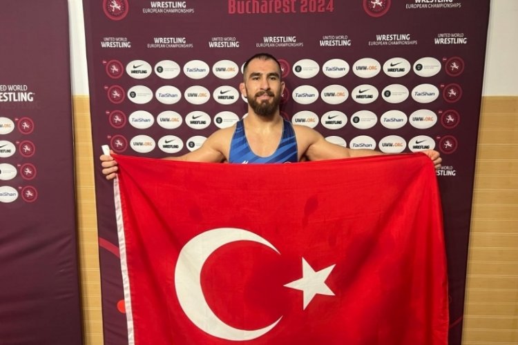 Feyzullah Akt&uuml;rk: 3 yıldır yenilmemenin gururunu yaşıyorum