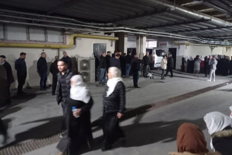 Diyarbakır'da g&ouml;lete d&uuml;şen gen&ccedil; kadın hayatını kaybetti
