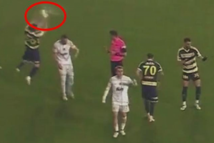 Olimpiu Morutan'ın refleksi Berkan Kutlu'yu korudu!
