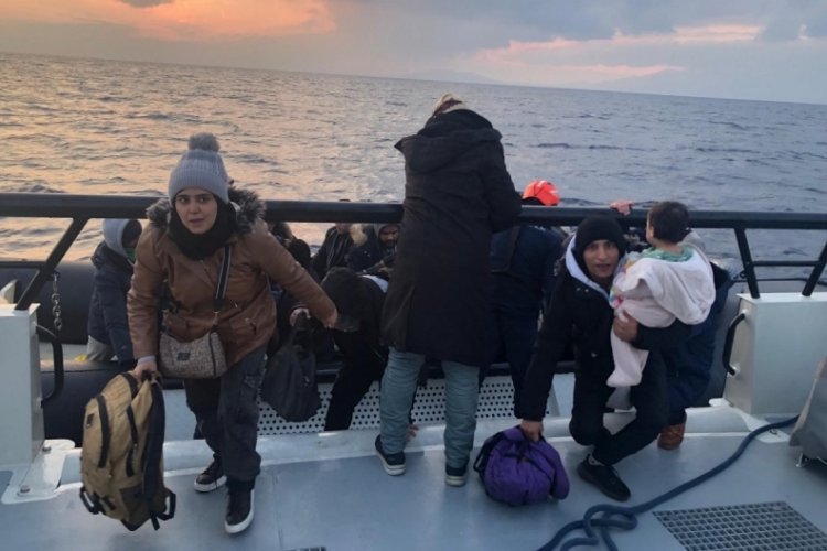 Muğla'da 4'&uuml; &ccedil;ocuk 32 d&uuml;zensiz g&ouml;&ccedil;men kurtarıldı