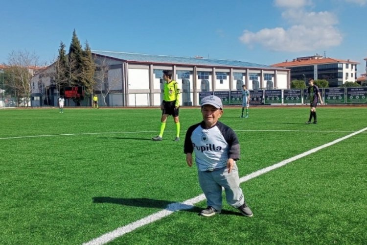 Buldanspor ile Pamukkale U 15 ma&ccedil;ının başlama vuruşunu Ahmet Balaban yaptı