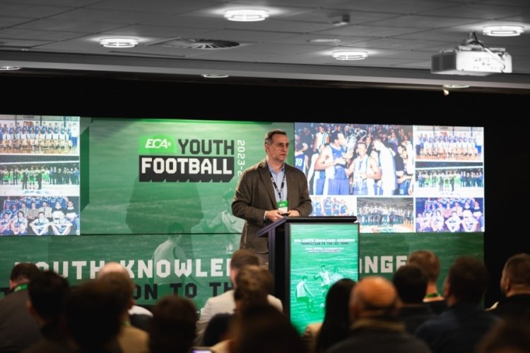 Tolga &Ouml;ng&ouml;ren ECA Youth Knowledge Exchange'de altyapı &ccedil;alışmaları &uuml;zerine sunum ger&ccedil;ekleştirdi