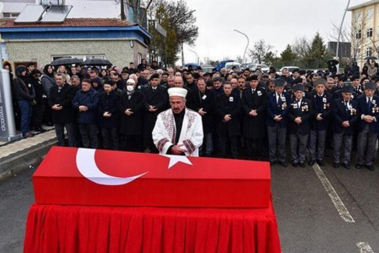 Kıbrıs gazisi son yolculuğuna uğurlandı
