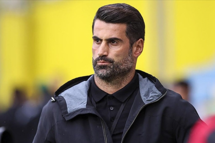 Volkan Demirel: Siyasetten anlamam, benim işim futbol
