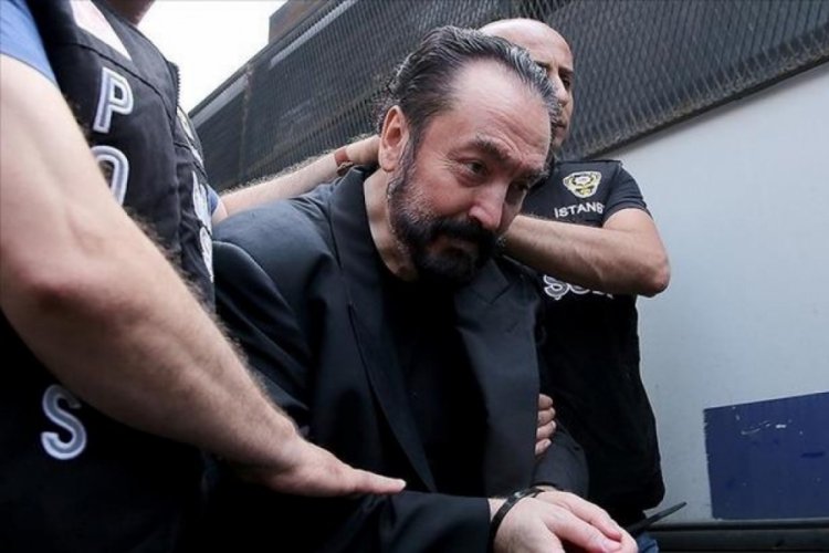 Adnan Oktar'ın cezaevi g&ouml;r&uuml;şlerinde alınan notlar ortaya &ccedil;ıktı