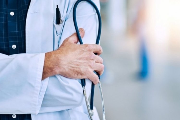 G&uuml;ney Kore'de doktorlar greve girdi