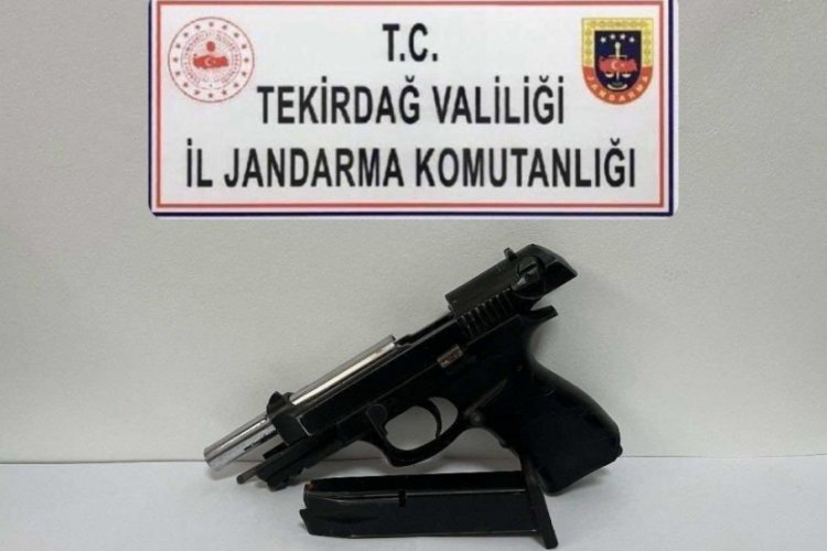 Tekirdağ'da uyuşturucu ve silah ele ge&ccedil;irildi