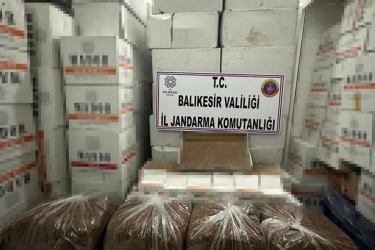 Balıkesir'de 1,2 ton ka&ccedil;ak t&uuml;t&uuml;n ele ge&ccedil;irildi