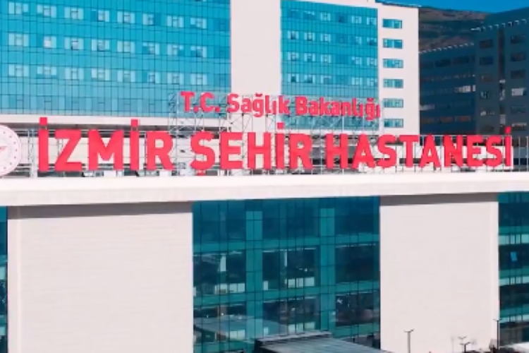 İzmir Şehir Hastanesinde ilk kemik iliği nakli yapıldı