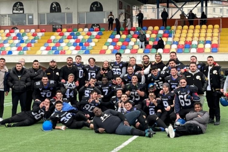 T&Uuml;SF Korumalı Futbol 1. Ligi'nde Dumlupınar Titans fırtınası