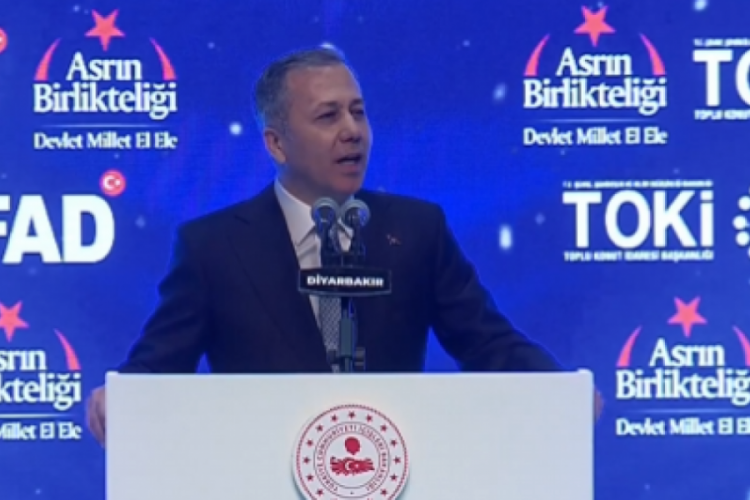 Diyarbakır'da d&uuml;zenlenen anahtar teslim t&ouml;reni ger&ccedil;ekleşti