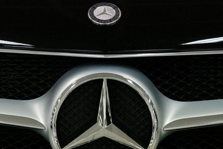 Mercedes yaklaşık 250 bin aracını geri &ccedil;ağıracak