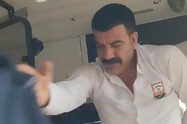 Şanlıurfa'da otob&uuml;s şof&ouml;r&uuml; zammı duyunca g&ouml;bek attı