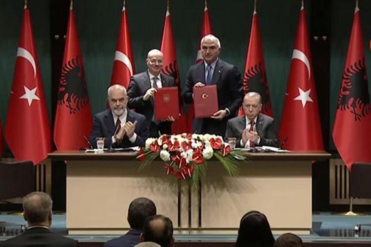 Cumhurbaşkanı Erdoğan: İlişkilerimizin zehirlenmesine fırsat vermeyeceğiz
