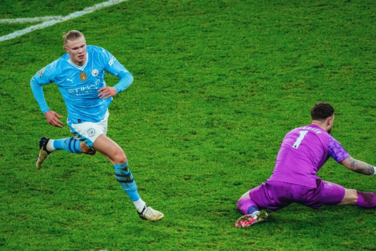 Erling Haaland tarihe ge&ccedil;ti