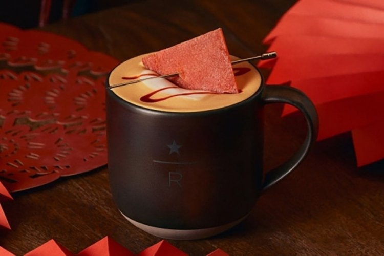Starbucks'ın domuz aromalı kahvesi g&uuml;ndem oldu! &Ccedil;inlilere &ouml;zel &uuml;retildi