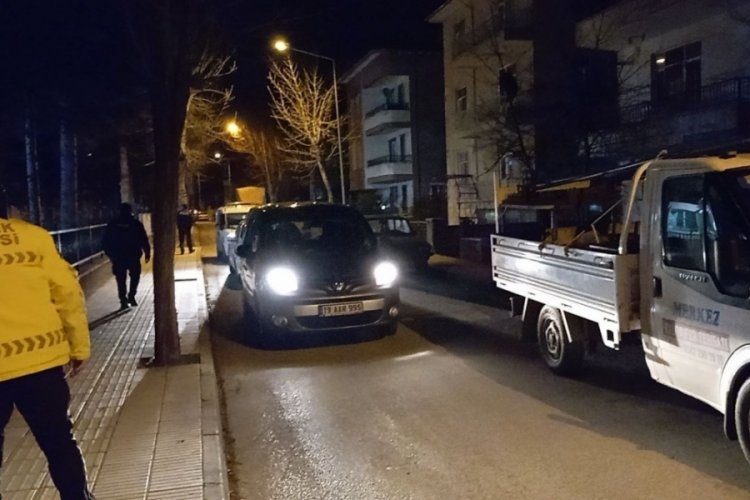 &Ccedil;ocuklarının kavgasını ayırmak isteyen baba bı&ccedil;aklanarak yaralandı