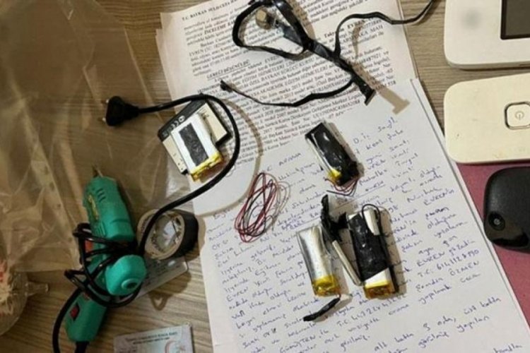Sınavlara kopya d&uuml;zeneği ile girdiler! 2 ilde şok operasyon