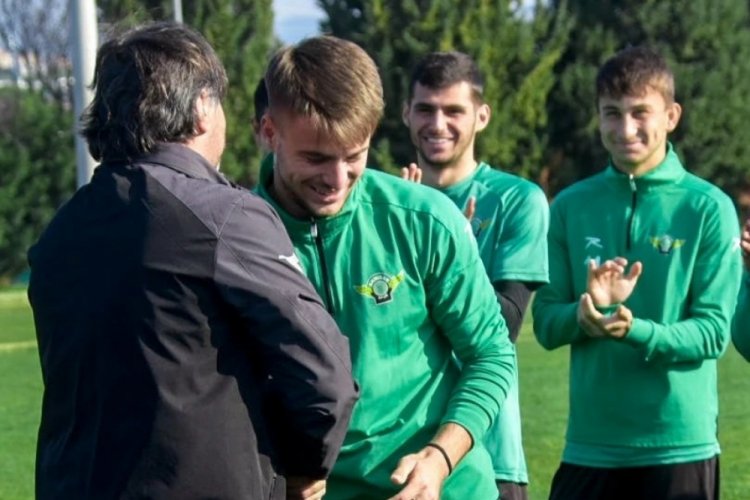 Akhisarspor'da Semih'e centilmenlik &ouml;d&uuml;l&uuml;