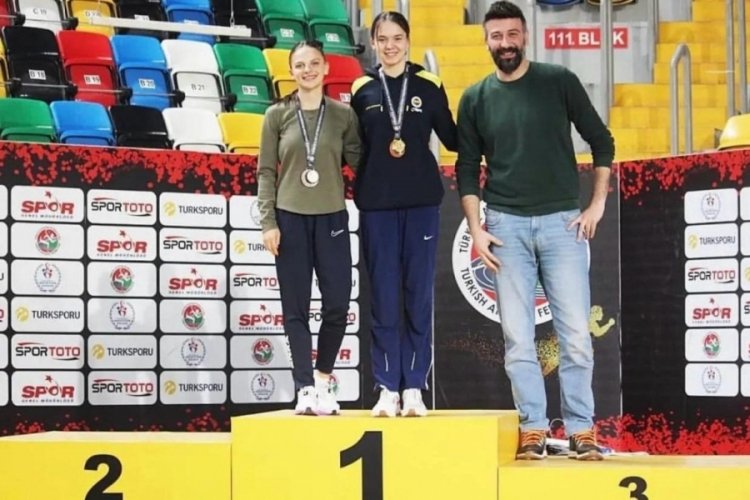 Bilecikli sporcu Hayriye Nur Arı, g&uuml;m&uuml;ş madalya kazandı