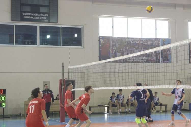 İneg&ouml;l Belediyesi spor festivali başladı