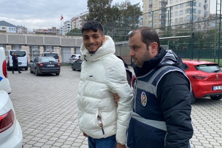 Samsun'da okul m&uuml;d&uuml;r&uuml;n&uuml;n darp edilmesine 3 g&ouml;zaltı