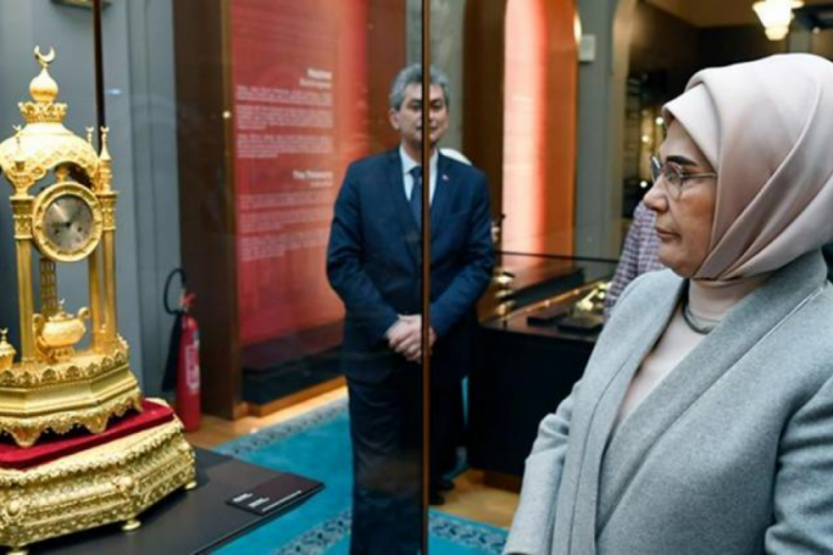 Ankara Palas M&uuml;zesi'nin ilk ziyaret&ccedil;isi Emine Erdoğan oldu