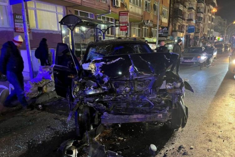 Kocaeli'de zincirleme kaza: 7 yaralı