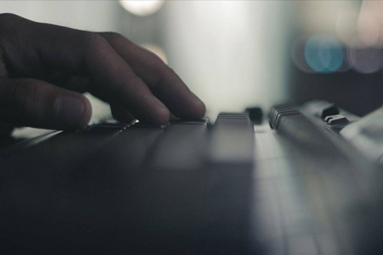AP &uuml;yelerinin telefonlarında casus yazılım tespit edildi