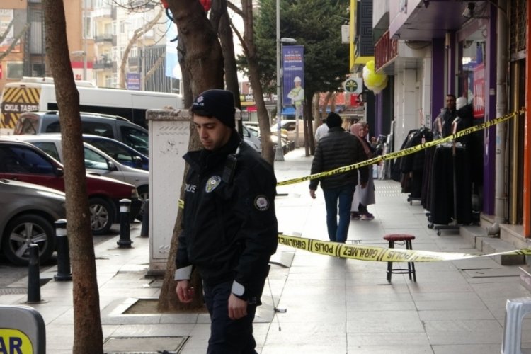 İstanbul'da silahlı gen&ccedil;ler sağa sola ateş a&ccedil;tı