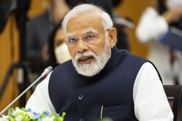 Hindistan Başbakanı Modi'den protestocu &ccedil;ift&ccedil;ilere taahh&uuml;t