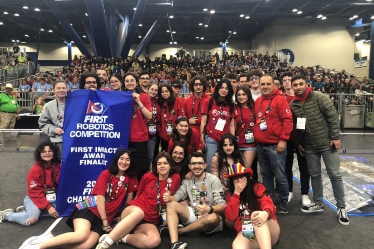 SPARC 5665 robotik takımı Houston'da tekrardan T&uuml;rkiye'yi temsil edecek
